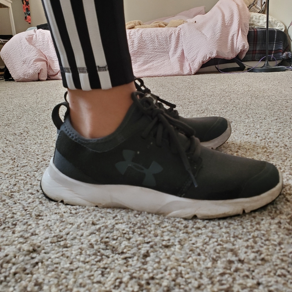 Under Armor tennis
